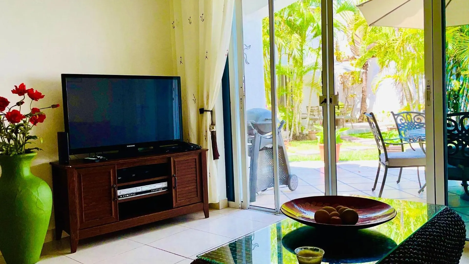 Deluxe Jacuzzi Balcony Room With Swimming Pool Air Conditioning And Parking プレヤデルカーメン