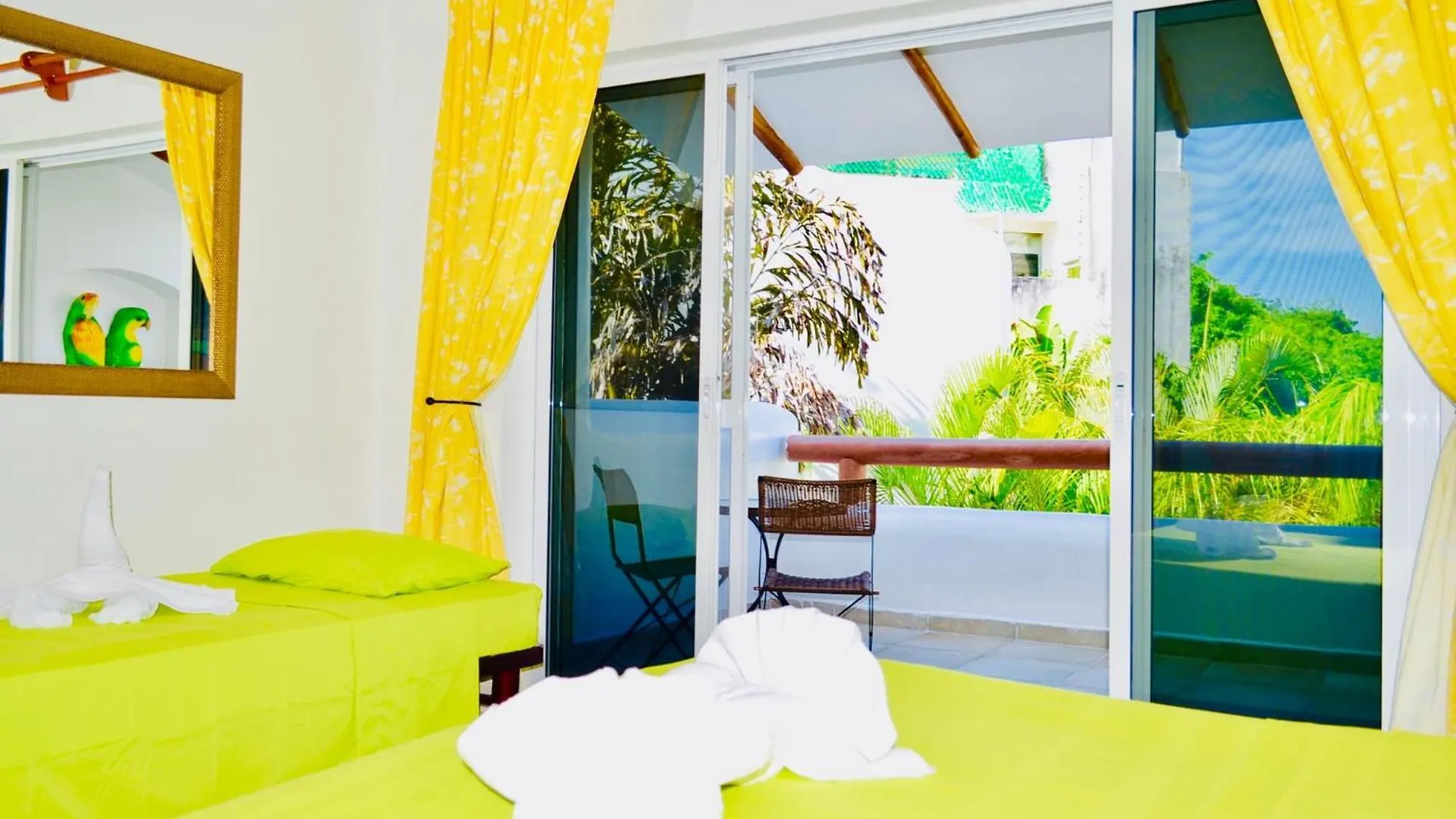 Deluxe Budget Balcony Room With Swimming Pool Air Conditioning And Parking Playa del Carmen 3*,  Mexico